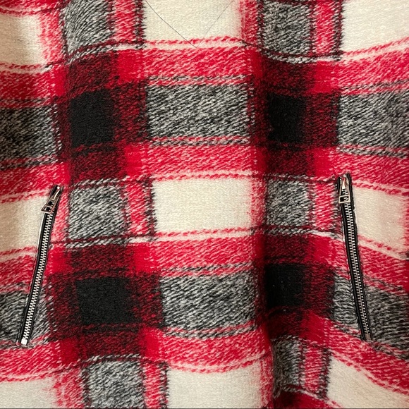 Forever 21 Faux Fur Jacket - Picture 3 of 4